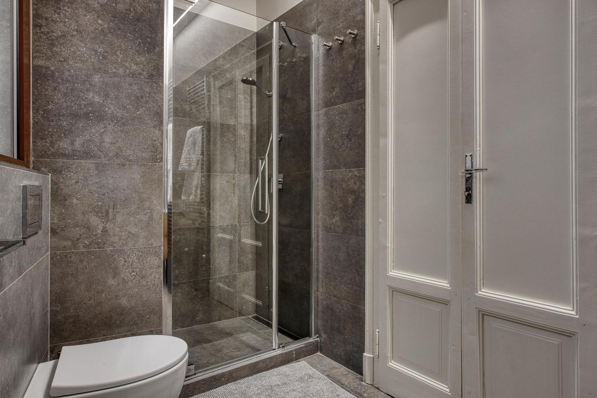 Appartement Navigli, 90 Square Meters, Free Parking Ripa Ticinese Milan